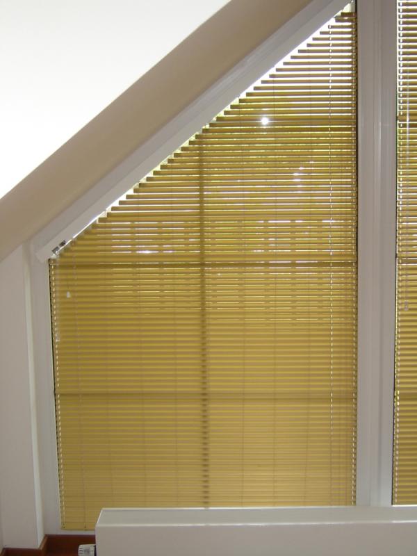 blinds Eko modern aluminium blinds for sloped windows