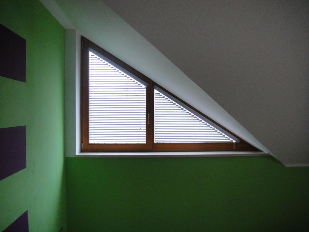 blinds Eko modern aluminium blinds for sloped windows